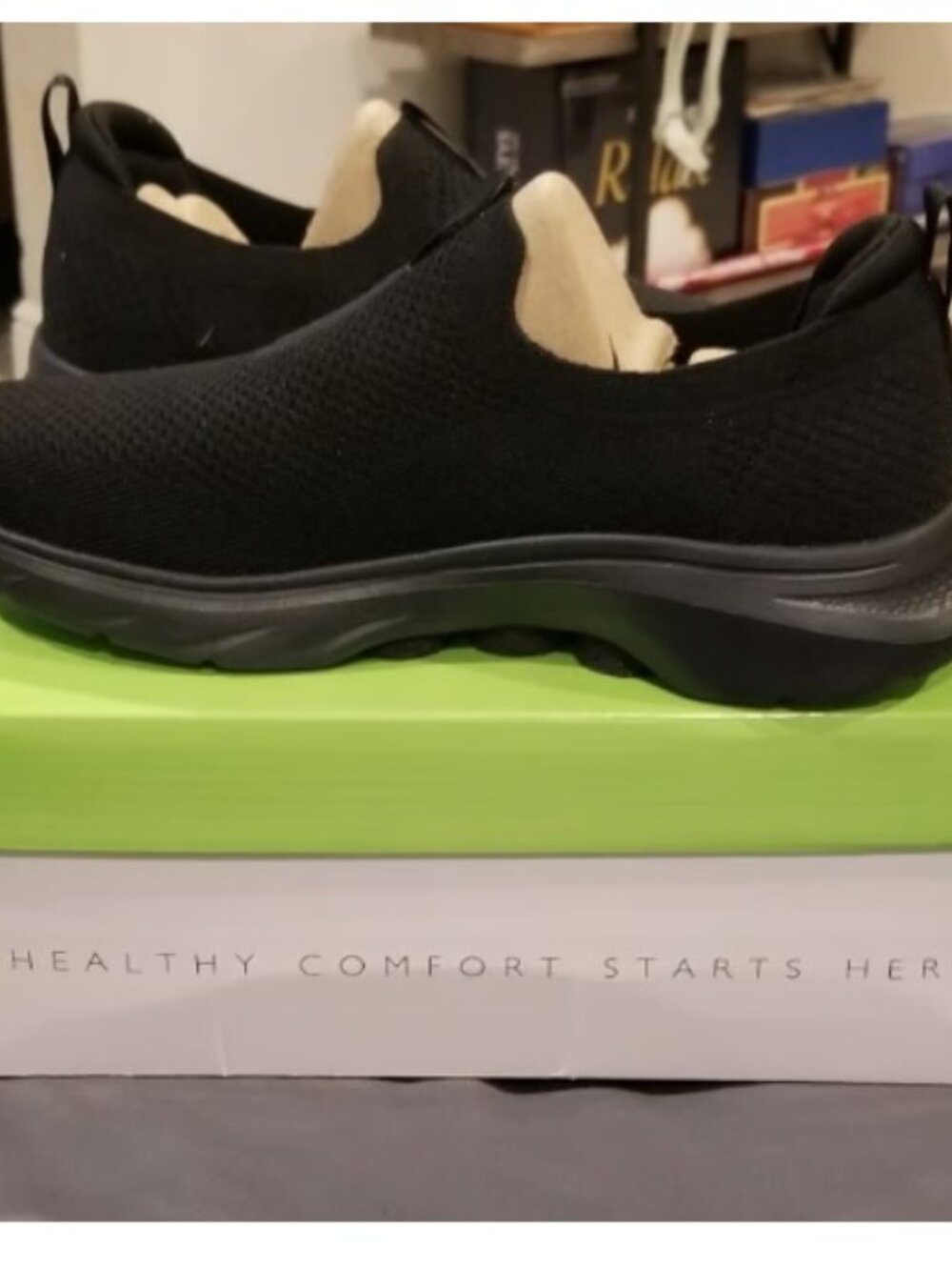 Skechers Mens Brand New Athletic Shoes